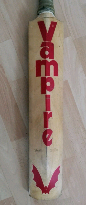 BAS Vampire Flash Cricket Bat for sale in Used condition 