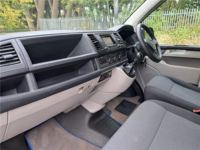 2017 Volkswagen Transporter 2.0 BiTDI BMT 204 Startline Window Van 4MOTION Window Van Diesel Manual