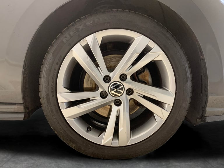 2023 Volkswagen Golf 1.5 TSI R-Line Hatchback 5dr Petrol Manual Euro 6 (s/s) (130 ps) - PARK SEN ...
