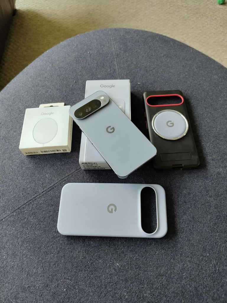 Google pixel 10 pro xl 256gb Moonstone & Pixelsnap charger & Ring stand  & Original google case 