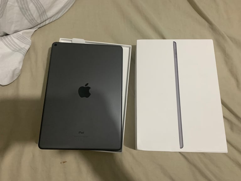 APPLE IPAD 3 3RD GEN 64GB EXCELLENT CONDITION 