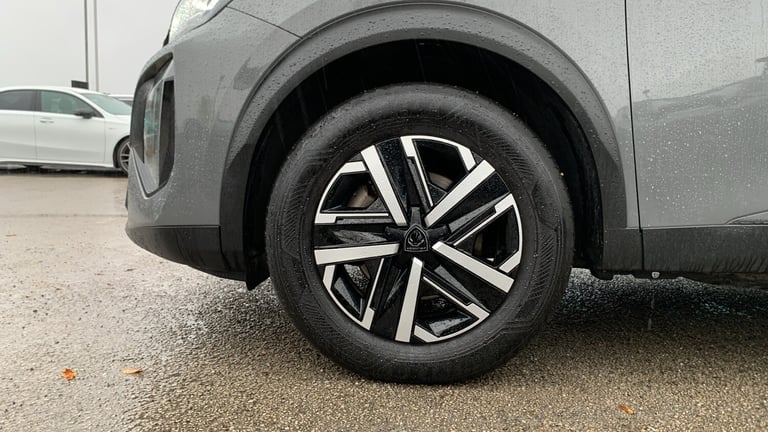 2024 Peugeot 2008 54kWh Active SUV 5dr Electric Auto (7kW Charger) (156 ps) SUV Electric Automatic