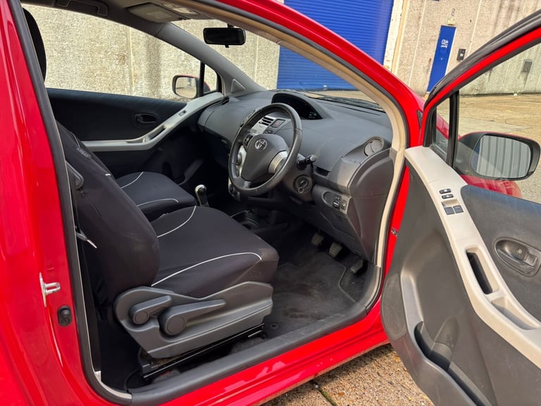 2008 Toyota Yaris 1.0 VVT-i TR 3dr HATCHBACK Petrol Manual