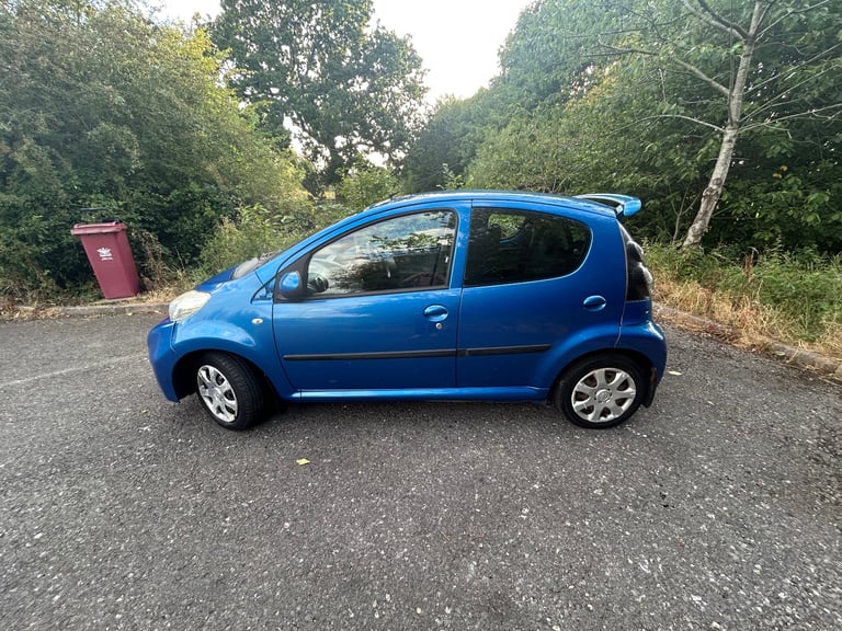 Peugeot, 107, Hatchback, 2010, Manual, 998 (cc), 5 doors