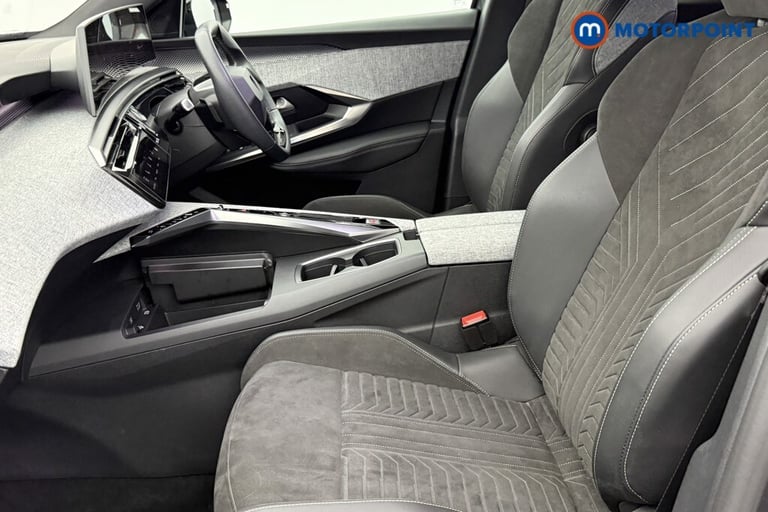 2024 Peugeot 3008 1.2 Hybrid 136 GT 5dr e-DSC6 SUV Petrol Automatic