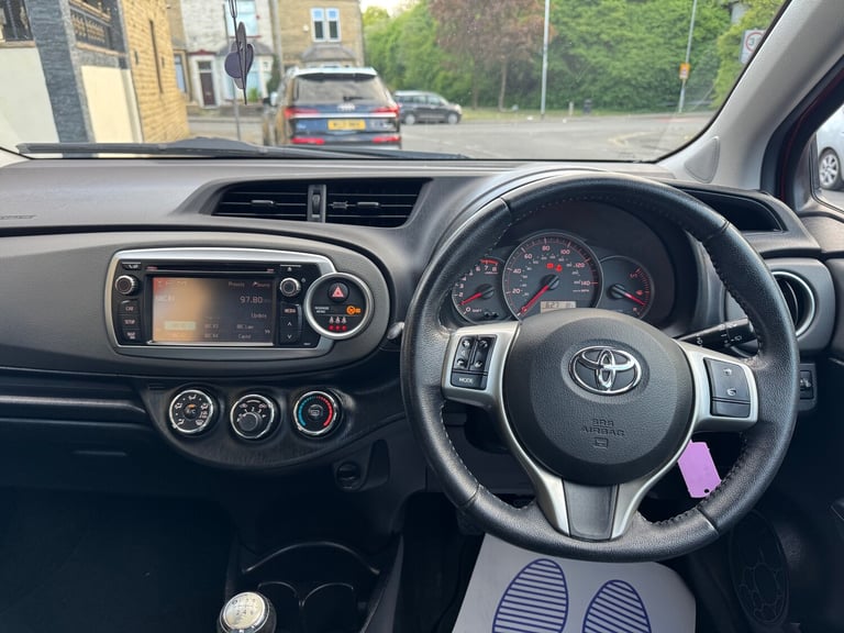 2012 Toyota Yaris 1.33 VVT-i TR 5dr HATCHBACK Petrol Manual