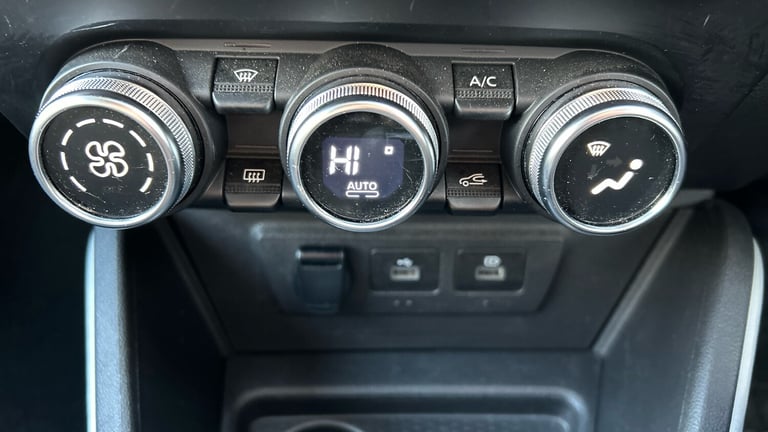 2022 Dacia Duster 1.3 TCe 150 Extreme SE 5dr EDC HATCHBACK PETROL Automatic