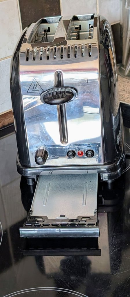 Russell Hobbs 2-Slice Toaster – Black