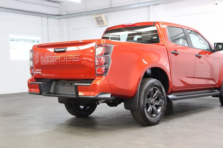 1969 Isuzu D-Max 1.9 TD V-Cross Double Cab Auto 4WD [164] (UNSTOPPABLE V-CROSS £2,500 + VAT Pick ...