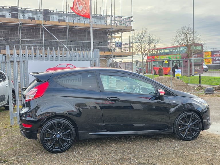 2017 Ford Fiesta 1.0 EcoBoost 140 ST-Line Black 3dr HATCHBACK Petrol Manual