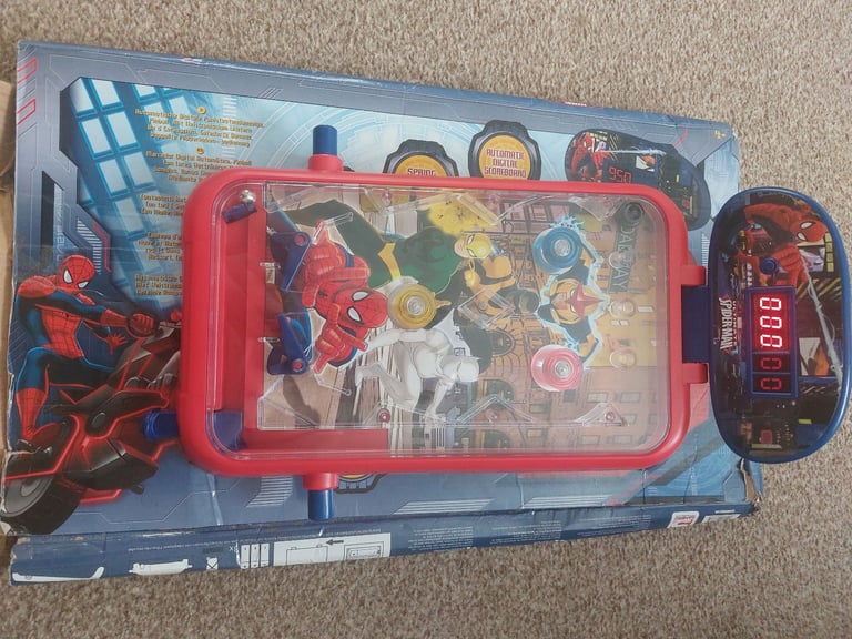 Spiderman pinball machine