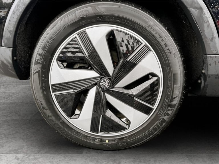  MG MG ZS Trophy SUV Electric Automatic