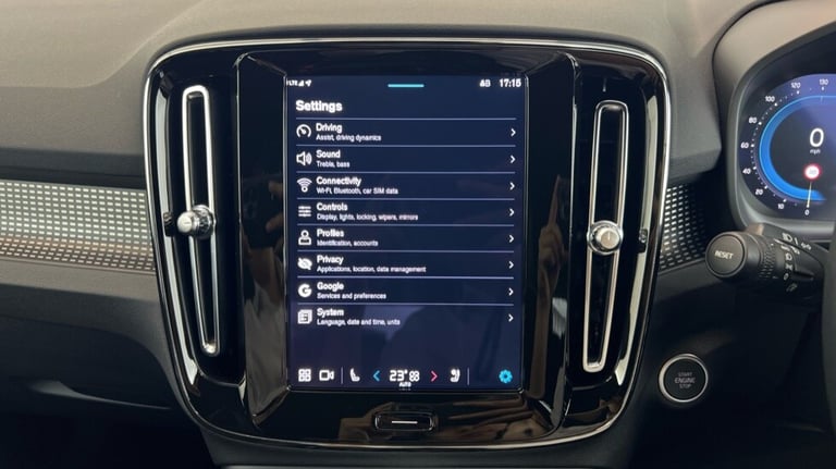 2024 Volvo XC40 Plus, B4 Mild hybrid, Petrol, Dark Estate Petrol Automatic