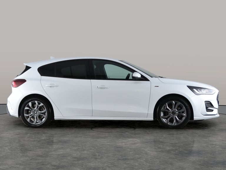 2023 Ford Focus 1.0T EcoBoost ST-Line Hatchback 5dr Petrol Manual Euro 6 (s/s) (125 ps) - B Hatch...