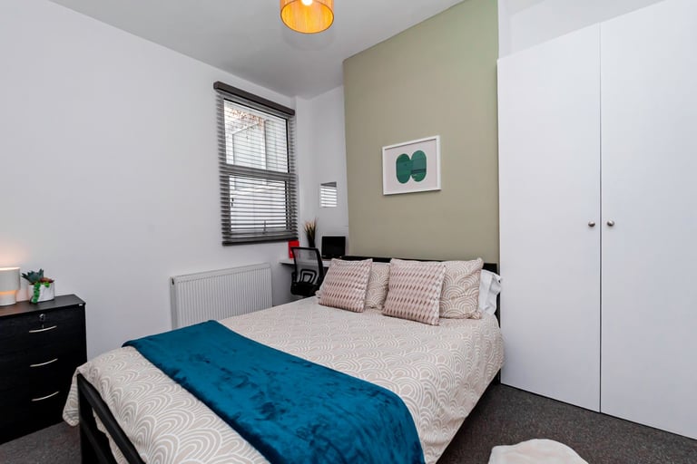 TWO LUXURY DOUBLE ROOMS AVAILABLE IN BRIGHTON!!