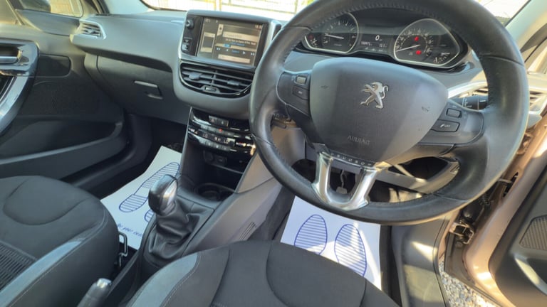2013 Peugeot 208 1.2 e-VTi Allure 5dr EGC HATCHBACK Petrol Manual