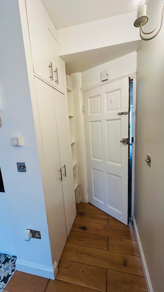 One Bedroom Flat in Surbiton 