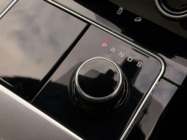 2020 Land Rover Range Rover Velar 2.0 D240 R-Dynamic S SUV 5dr Diesel Auto 4WD Euro 6 (s/s) (240 ...