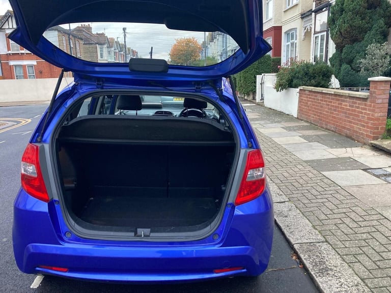 2011 Honda Jazz 1.4 i-VTEC ES 5dr HATCHBACK Petrol Manual