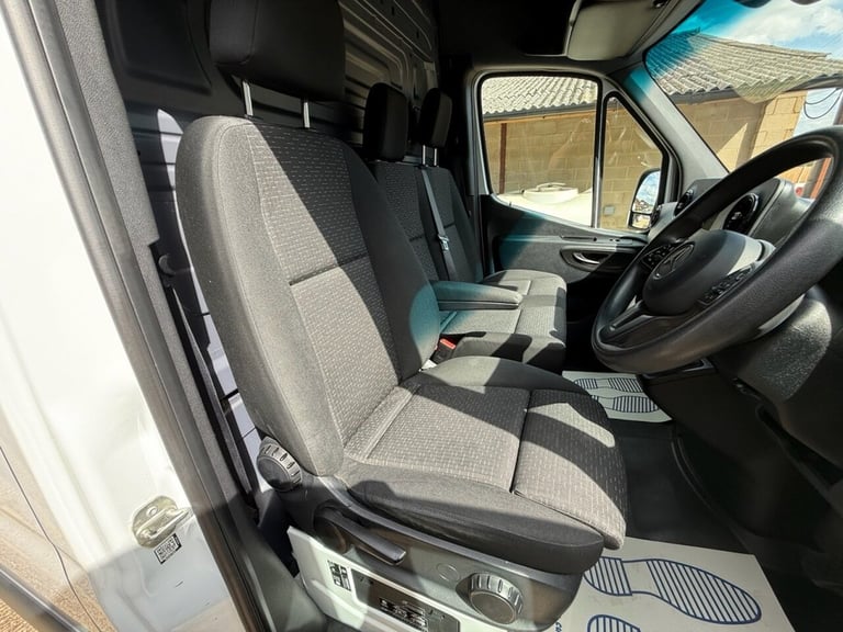 2021 Mercedes-Benz Sprinter 2.0 315 CDI Premium Panel Van 5dr Diesel Manual RWD L3 H2 Euro 6 (s/s...