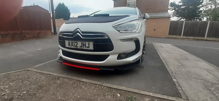 Citroen, DS5, Hatchback, 2012, Manual, 1997 (cc), 5 doors