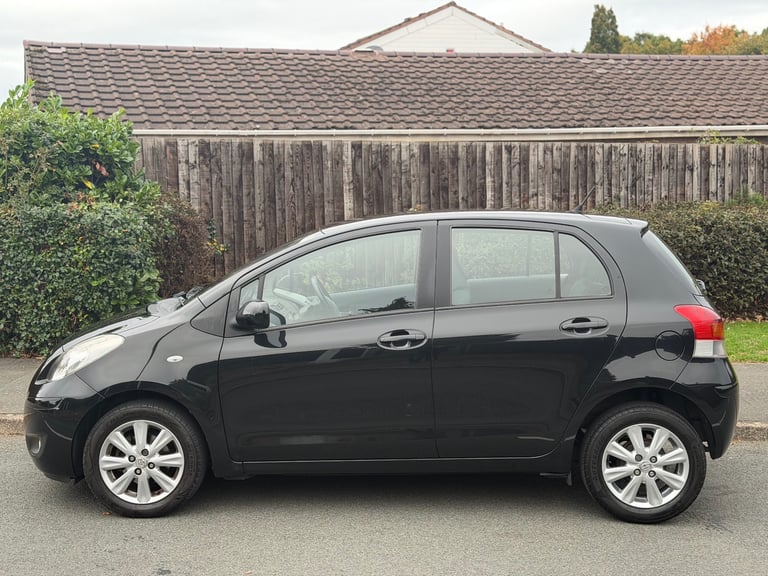 Toyota Yaris | 1.3 Petrol | 97k Miles | FSH | MOT Sep 26 | ULEZ