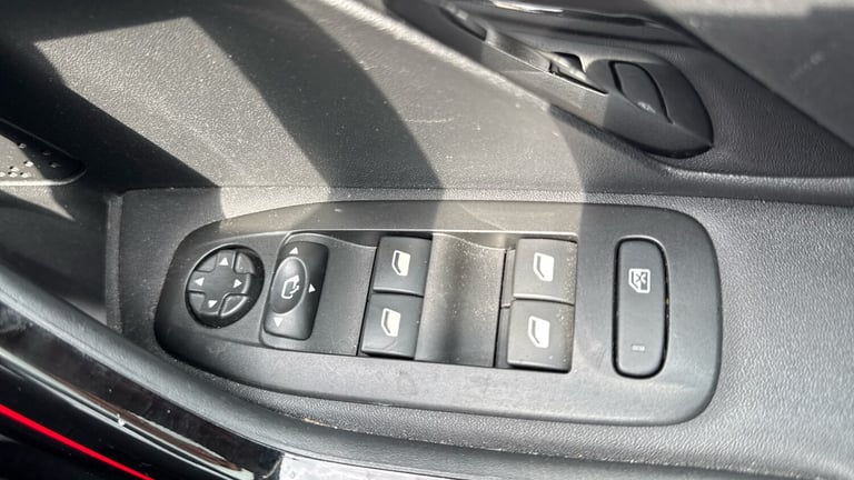 2019 Peugeot 2008 1.5 BlueHDi GT Line SUV 5dr Diesel Manual Euro 6 (s/s) (100 ps) SUV Diesel Manual