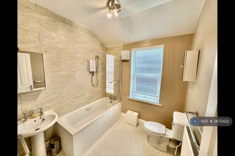 2 bedroom house in Jones Street, Salford, M6 (2 bed) (#2672422)