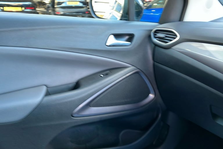  Vauxhall Crossland X 1.2 Turbo Elite Nav Suv 5dr Petrol Auto Euro 6 s/s 130 Ps