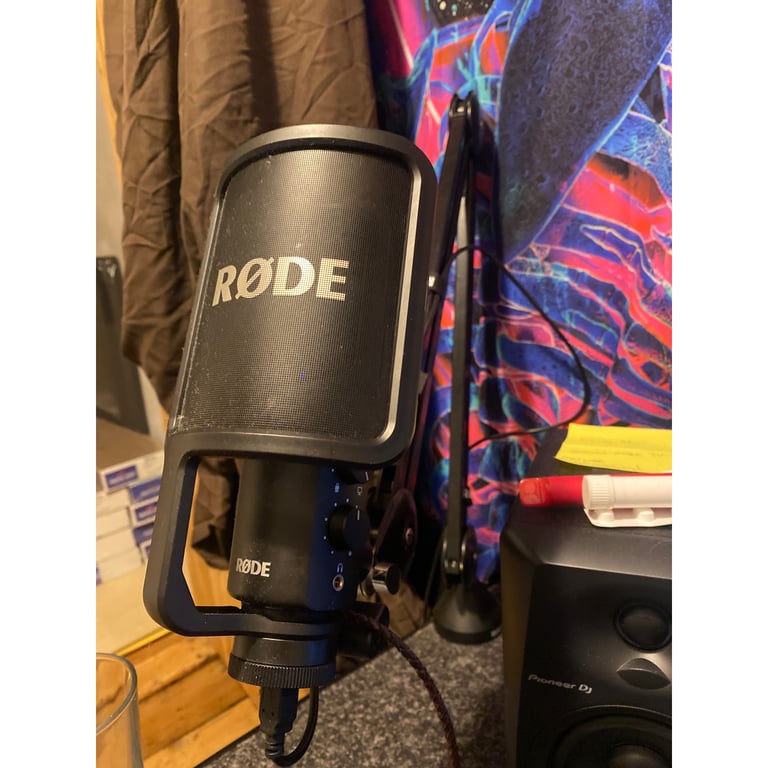 Rode NT Microphone With Rode BoomArm