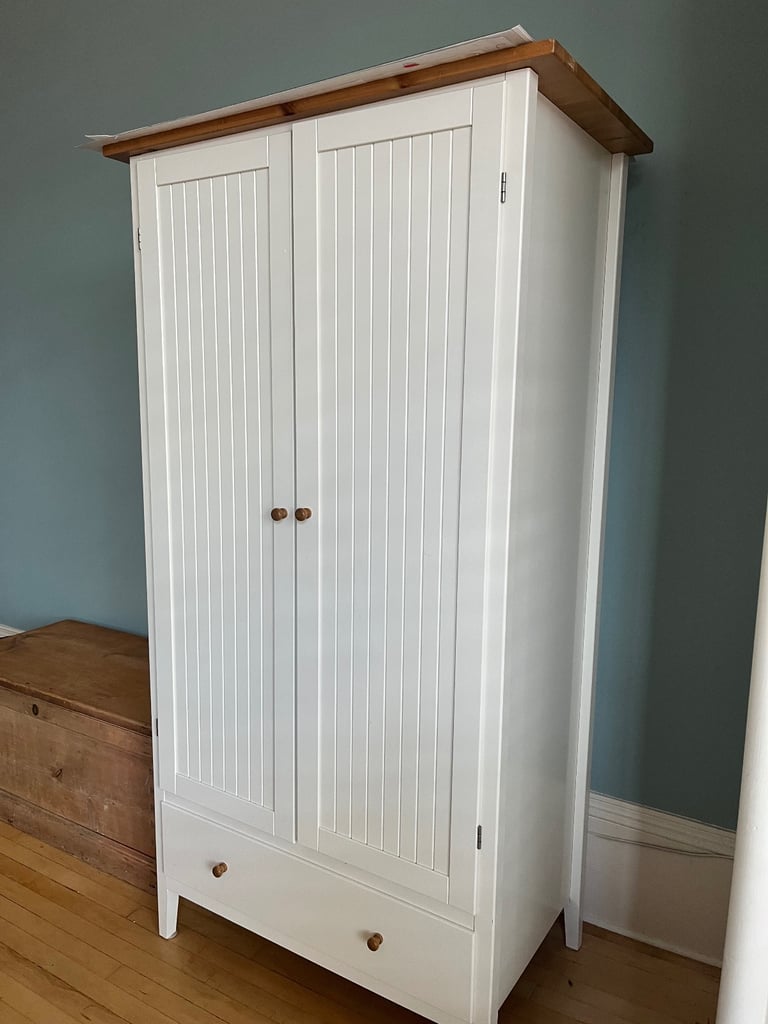 image for White/wood Single Cottage Style Wardrobe 