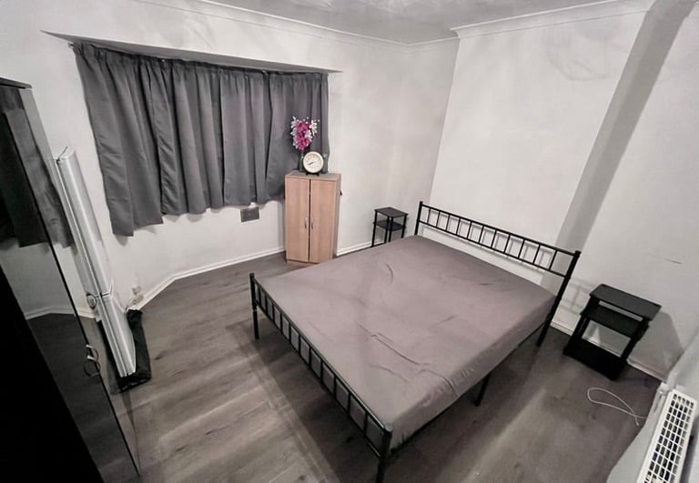 Double Room to Rent