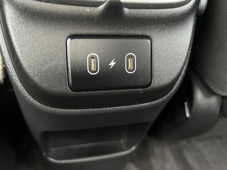  Hyundai Ioniq 6 77.4kwh Premium Saloon 4dr Electric Auto 228 Ps Electric