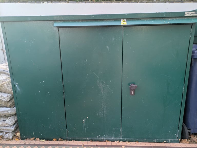 Asgard bike shed x 3 - police approved 