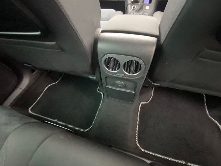 2015 Volkswagen Tiguan 2.0 TDI BlueMotion Tech Match Edition SUV 5dr Diesel DSG 4WD Euro 6 (s/s) ...