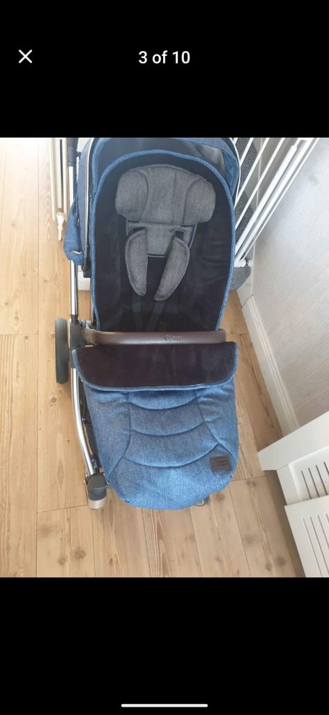 Oyster 3 pram system. Blue