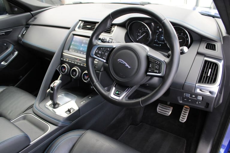 2019 Jaguar E-Pace 2.0 P200 R-Dynamic S SUV 5dr Petrol Auto AWD Euro 6 (s/s) (200 ps) ESTATE Petr...