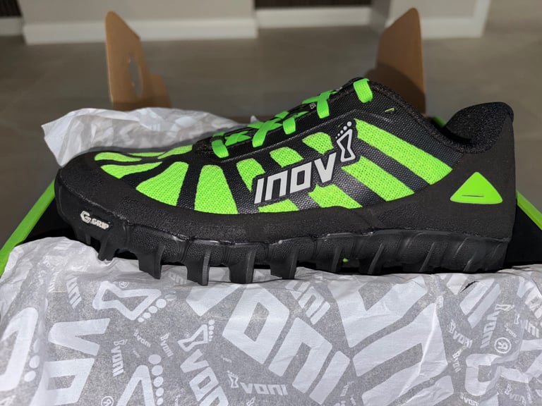 Inov8 Mud Claws - Size 4 