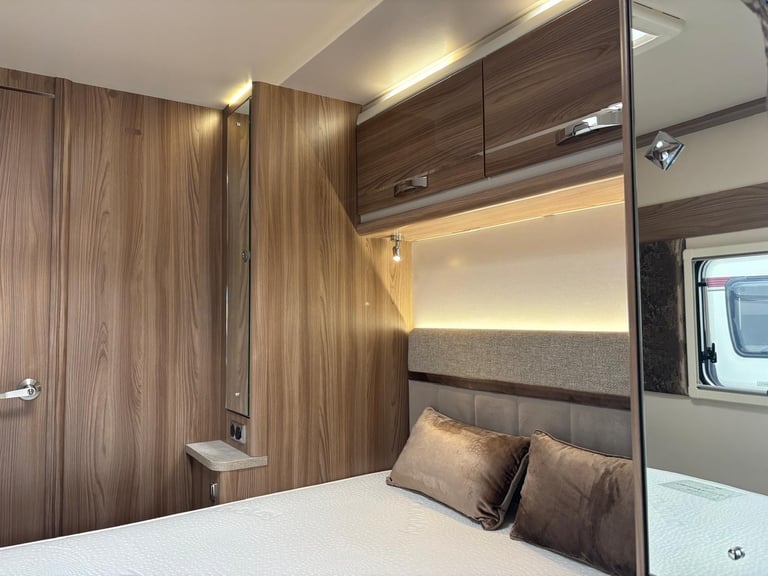 20 SWIFT CHALLENGER 835 X, SPECIAL EDITION CELESTE, AWD MOVER, ALDE, TALL FRIDGE