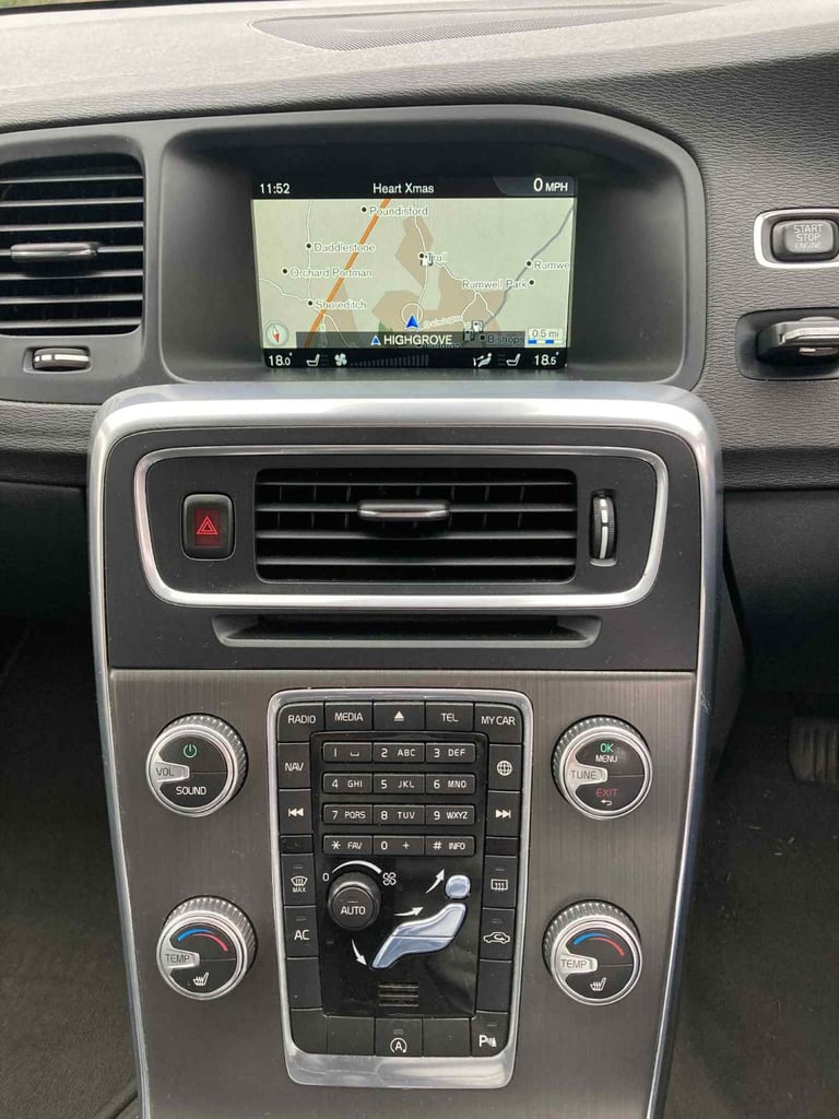 2016 65 Volvo V60 Cross Country 2.0 D4 190 LUX NAV, Manual, 4WD, S/S, Just £35 Tax!