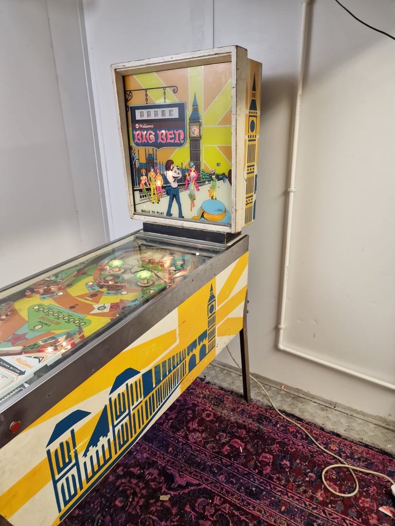 1975 Vintage Retro Fully Working Big Ben Pinball Machine 