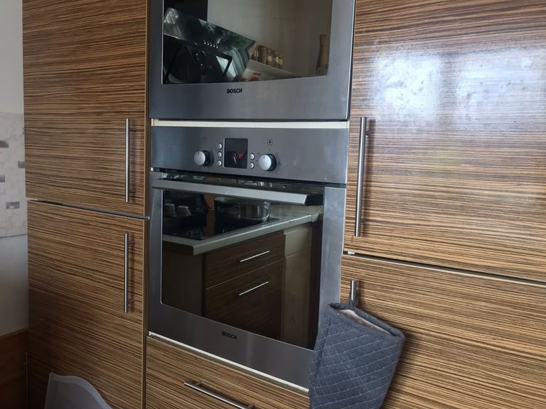 FREE Used Fitted Kitchen – Modern Style –