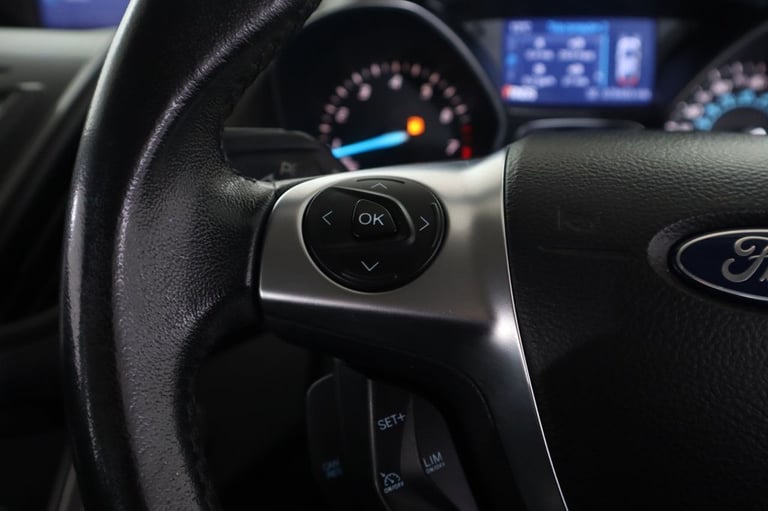 2016 Ford Kuga 1.5 EcoBoost 182 Zetec 5dr Auto HATCHBACK PETROL Automatic