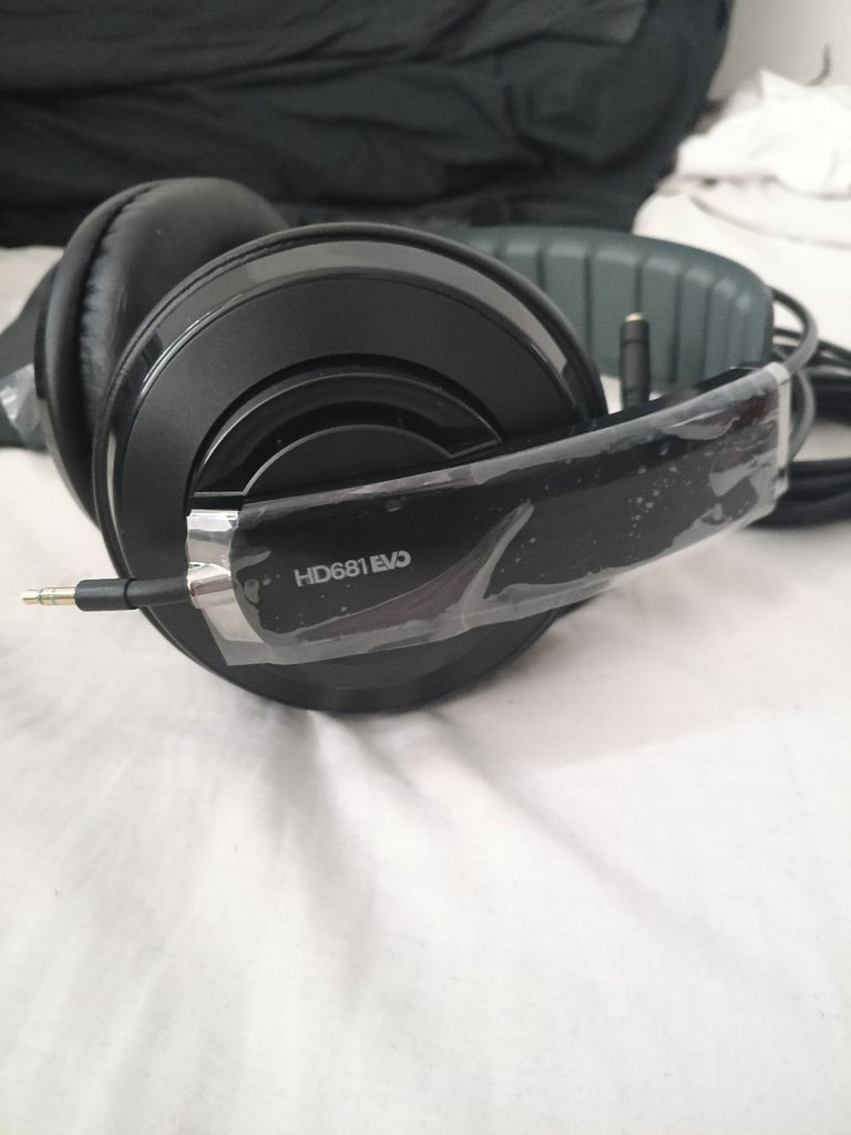 Superlux HD681 studio reference headphones 