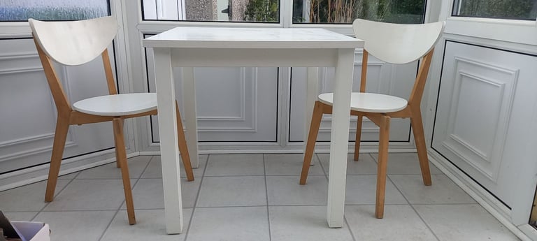 Small white dining table 