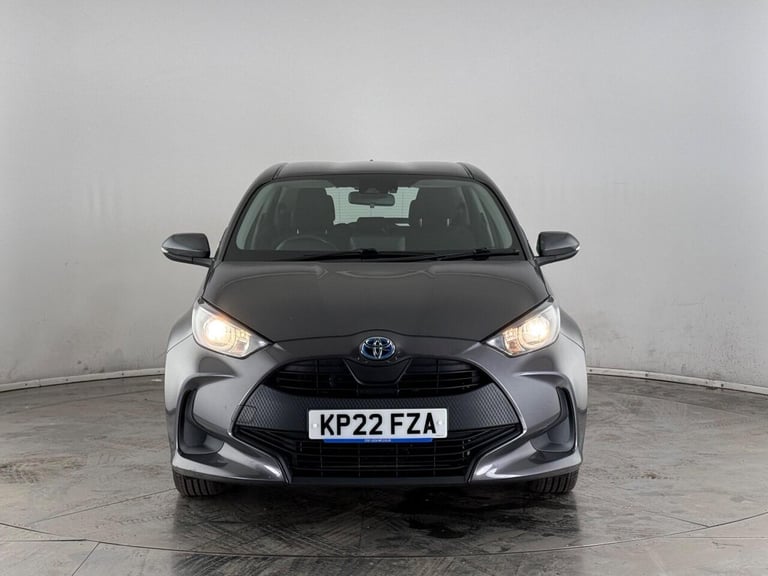 2022 Toyota Yaris 1.5 VVT-h Icon E-CVT Euro 6 (s/s) 5dr Hatchback PETROL/ELECTRIC Automatic