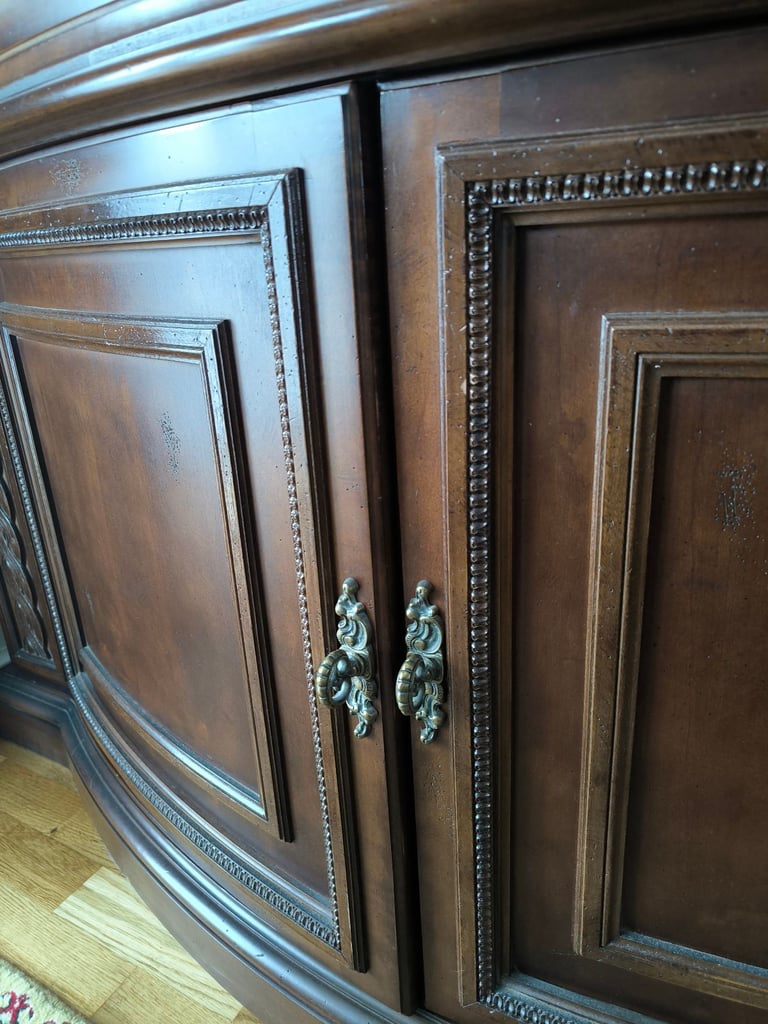 Bernhardt Cherry Wood China Display Cabinet