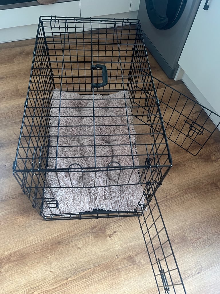 image for Medium collapsible crate - two doors - cushion included
