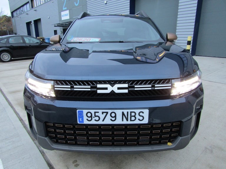  Dacia Bigster 1.2 TCe 140 EXTREME MHEV MILD HYBRID EURO 6 (s/s) LEFT HAND DRIVE  SUV Petrol Manual