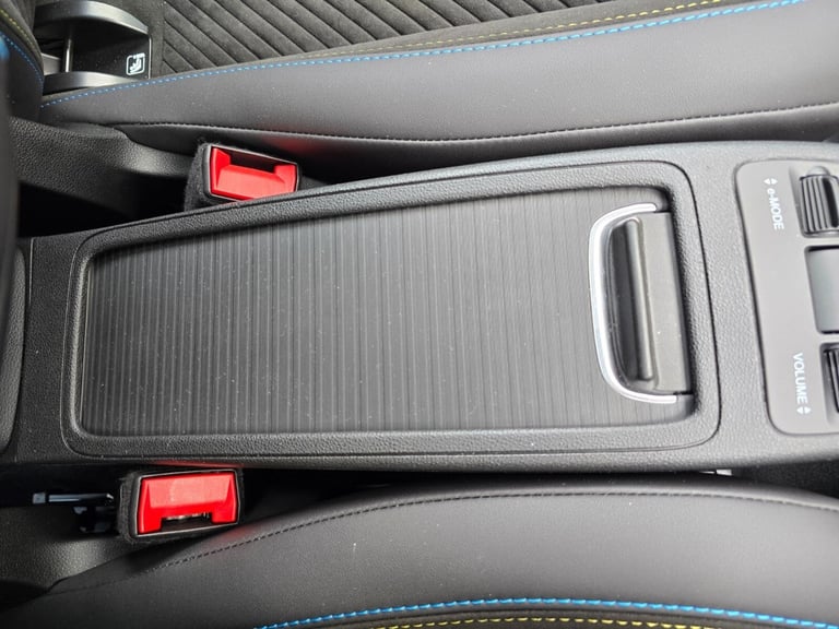 2024 Abarth 500 114kW Turismo 42.2kWh 3dr Auto Hatchback Electric Automatic